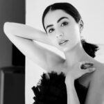 Swati Kapoor Instagram - I am yours No refunds Picture credit @captures_anuj ❤️ #swatikapoor #swati