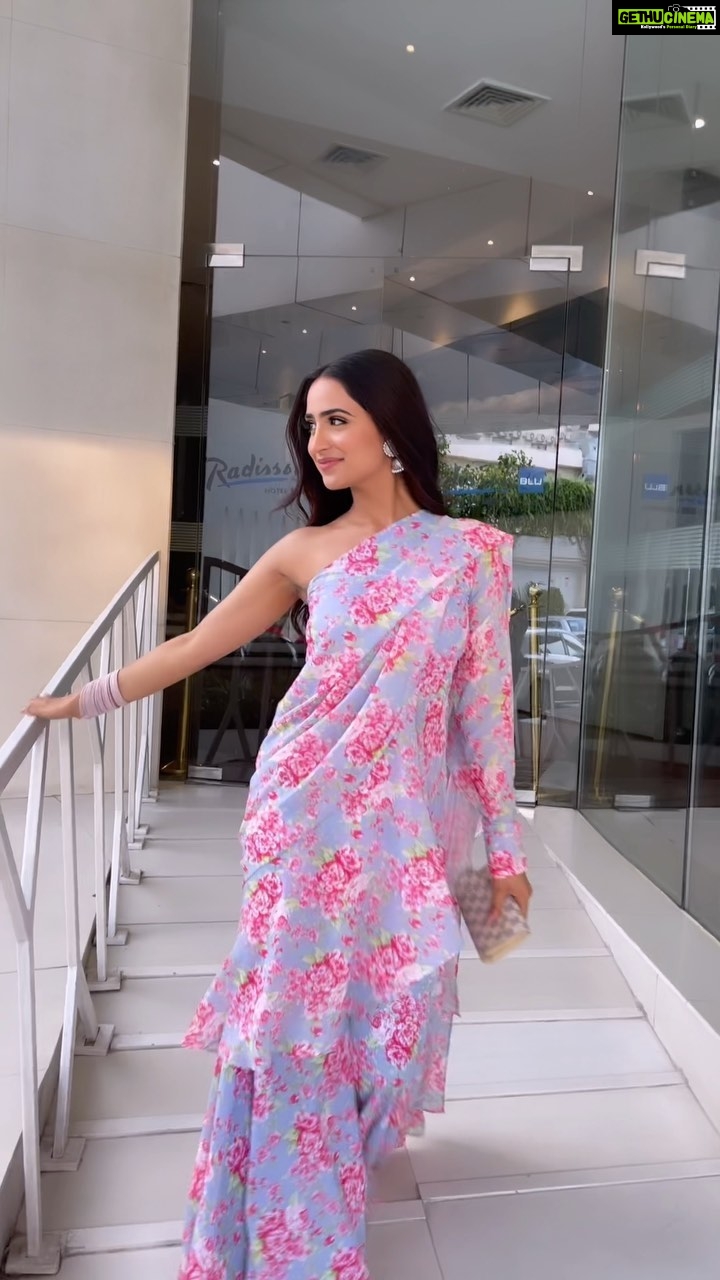 Tanu Grewal Instagram - 🌸🌸🌸 . . . . . . #tanugrewal #reels #reelsinstagram #reelitfeelit #reelkarofeelkaro #reelsindia #punjabi #punjabisuits #pollywood #pollywoodartists