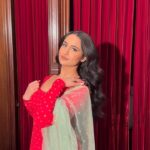 Tanu Grewal Instagram - na si, na hai, na hona 🤍 . . . . . . #tanugrewal #reels #reelsinstagram #reelsvideo #reelkarofeelkaro #reelitfeelit #reelvideo #punjabi #indian #punjabisongs #pollywood #punjabisuits #punjabiactress #punjabimodel #redsuit