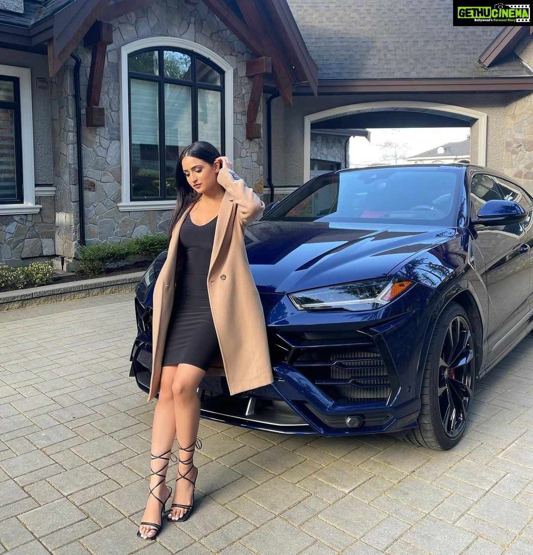 Tanu Grewal Instagram - create the life of your dreams ðŸ’