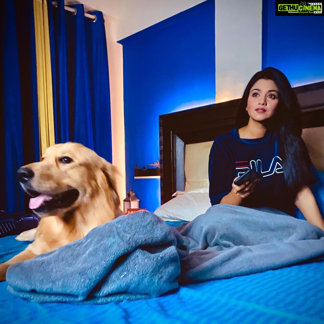 Tanvi Dogra Instagram - I like to party & by party I mean hide in my room and NETFLIX ! #qurantinelife #netflixandchill #stayhome