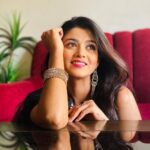 Tanvi Dogra Instagram - The beauty of woman must be seen from in her eyes, because that is the doorway to her heart , the place where love resides 🥰 📸 @co0l_yammy 😘