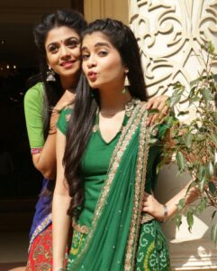 Tanvi Dogra Instagram - From this to that, from being just coactors to becoming best friends, you are special in every way bitte! On your this birthday I just want you to know how special you are to me and how lucky I feel to have you as my great friend bittu @bhavikasharma53 ❤️❤️ Hope this friendship remains this strong for lifetime 🤗🤗🤗🤗 #birthdaygirl #birthday2020 #bestfriends #friendsforlife 😇😇