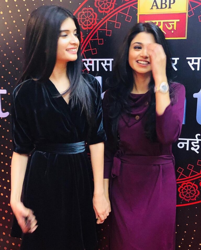 Tanvi Dogra Instagram - From this to that, from being just coactors to becoming best friends, you are special in every way bitte! On your this birthday I just want you to know how special you are to me and how lucky I feel to have you as my great friend bittu @bhavikasharma53 ❤️❤️ Hope this friendship remains this strong for lifetime 🤗🤗🤗🤗 #birthdaygirl #birthday2020 #bestfriends #friendsforlife 😇😇