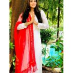 Tanvi Dogra Instagram - Every woman has a “DURGA” within, it’s better not to poke 😉! HAPPY NAVRATRI 😇😇🙏🏻🙏🏻