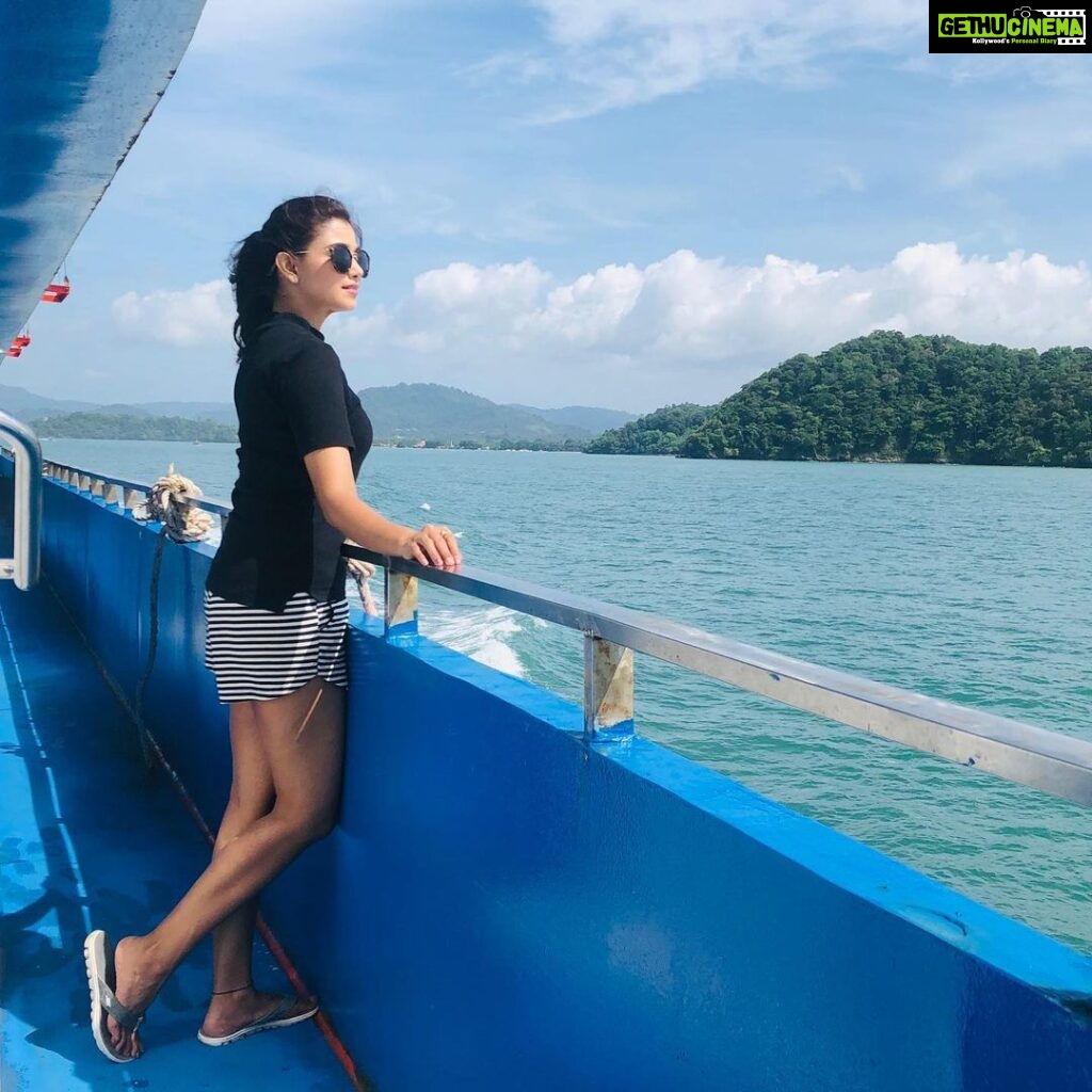 Tanvi Dogra Instagram - Meet me where the Sky touches the Sea 😇 Phi Phi Islands, Thailand
