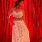Tanvi Dogra Instagram – Ganpati Bappa Morya ❤️

Blessed to be sharing my birthday on Ganesh Chaturthi this year ☺️🙏🏻😇

Its a new beginning in many positive ways 💫

Outfit : 👗 @anusoru 
Hair : @sapnagarwade 
Makeup :💄@ajaymk_offical