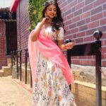 Tanvi Dogra Instagram - Feel the Pink 💕