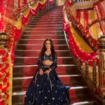 Tanya Sharma Instagram - Hoshwalon Ko Khabar Kya Bekhudi Kya Cheez Hai 🤍 Tumare Dıl Me