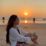 Tanya Sharma Instagram – I’ve never met a sunset I didn’t like :) 
.

Styled by @rimadidthat
Outfit @HouseOfReeOfficial

#sunset #goa #reels #reelsinstagram #reelkarofeelkaro #reelit #travel #beach #dearzindagi 🤍🤞🏻