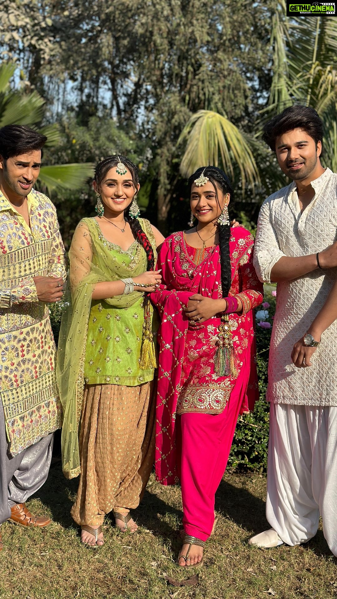 Tanya Sharma Instagram - Lohri agyi Hain 🥰 so wishing all of you happy Lohri from #sirav and #reevaan #lohri #reels #festival #reelsinstagram #reelsindia #reema #simar #aarav #vivaan #karansharma #radhikamuthukumar #avinashmukherjee