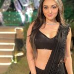 Tanya Sharma Instagram - BLACK SAREE supremacy >>>> . . Styled by - @nehaadhvikmahajan Saree - @neerusindia Mua - @ravi_makeup__artist #saree #love #black #indian #instagood