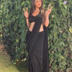 Tanya Sharma Instagram - BLACK SAREE supremacy >>>> . . Styled by - @nehaadhvikmahajan Saree - @neerusindia Mua - @ravi_makeup__artist #saree #love #black #indian #instagood