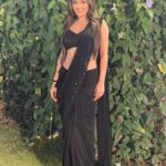 Tanya Sharma Instagram - BLACK SAREE supremacy >>>> . . Styled by - @nehaadhvikmahajan Saree - @neerusindia Mua - @ravi_makeup__artist #saree #love #black #indian #instagood