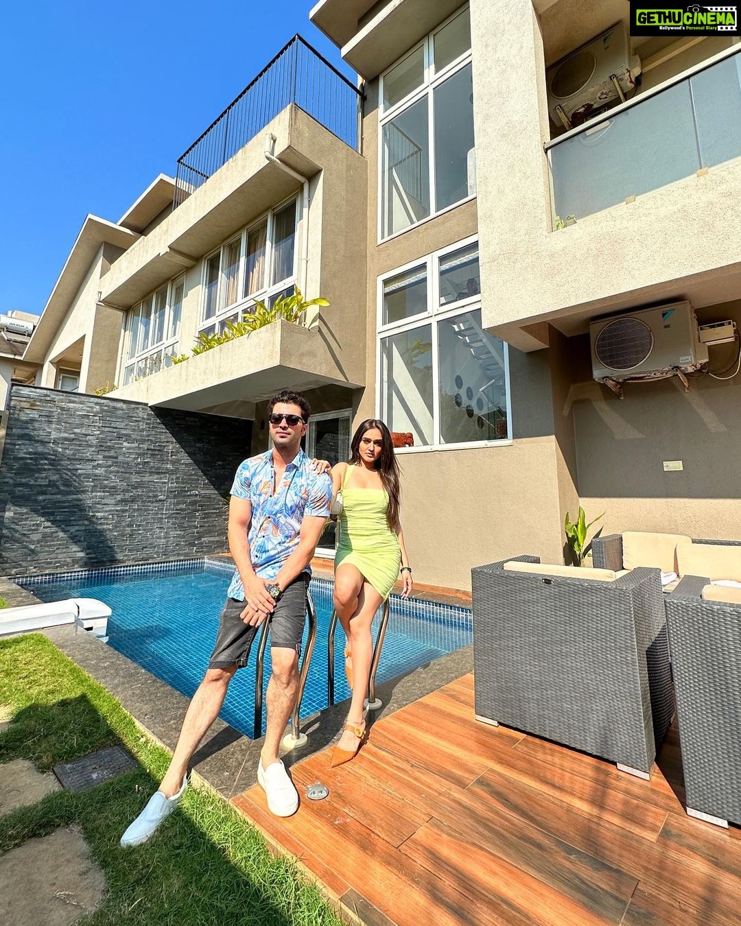 Tanya Sharma Instagram - Beautiful vibe and good-looking tribe 🫵🏻 . Amazing stay and hospitality @utopianvillas thankyou 🤍 #goa #goavillas #travel #friends #trip #thegoodvibetribe Go Utopian Goa Villas