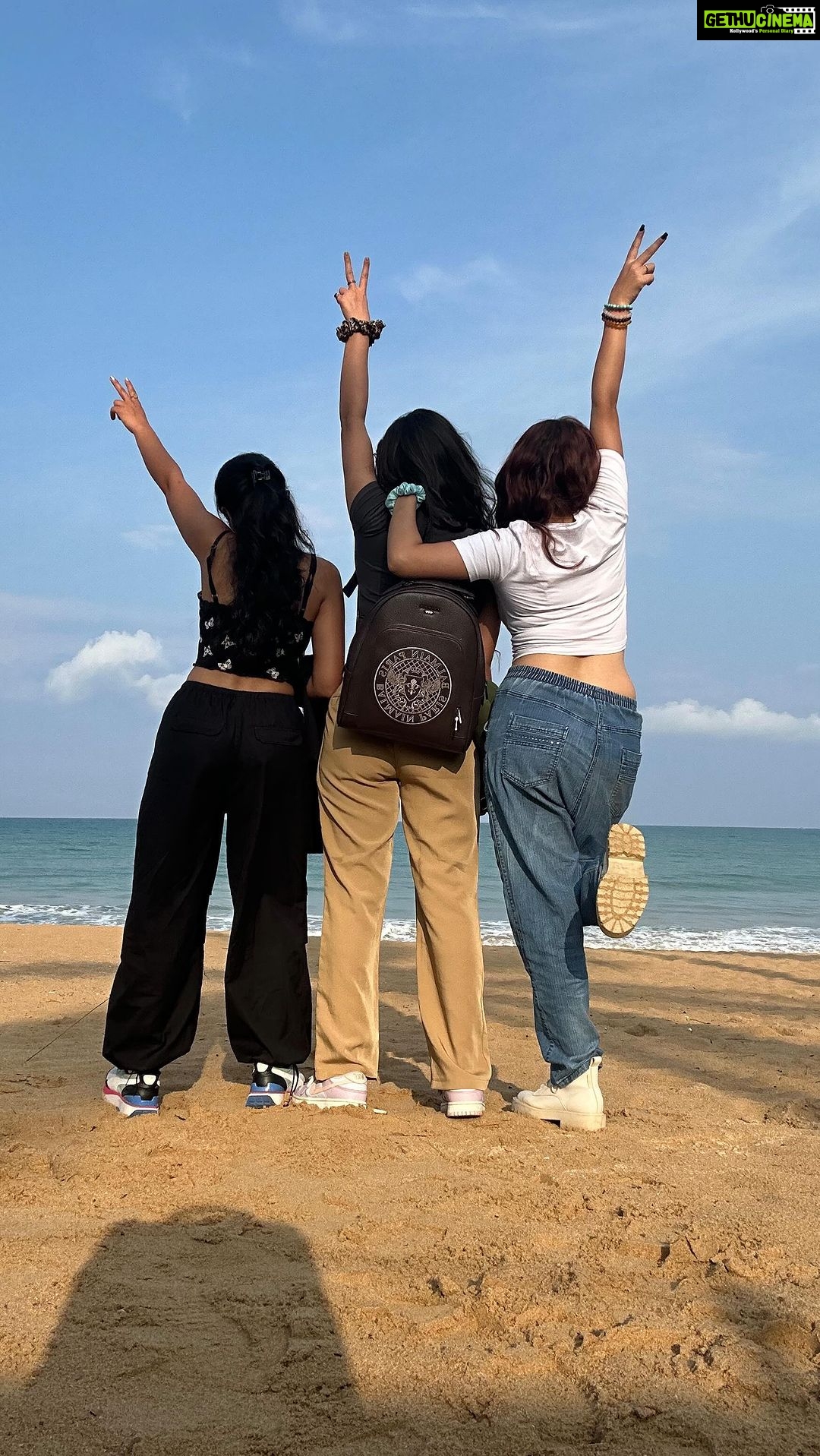 Tanya Sharma Instagram - Couldn’t club everything in this ! But such a fruitful trip Only because of my girls 🤍🤞🏻 #phuket #reels #travel #travelgram #travelreels #reelitfeelit #reelkarofeelkaro #explore #fyp #tanyasharma
