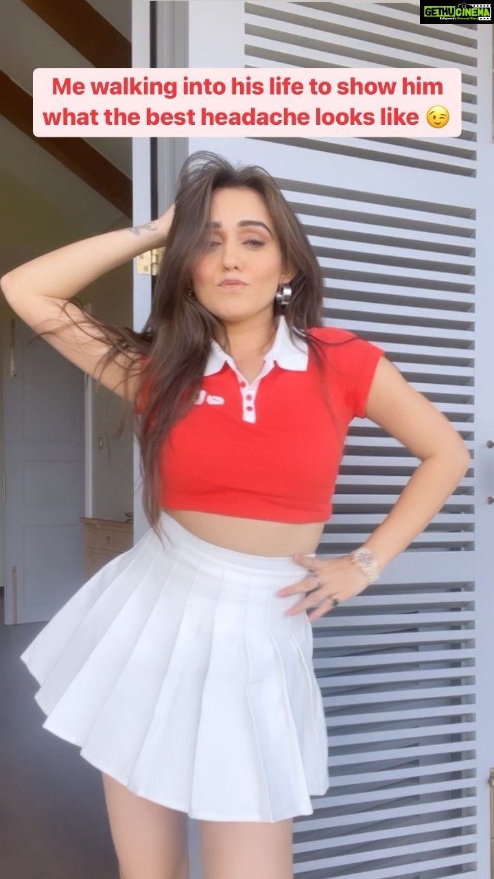 Tanya Sharma Instagram - His best decision 😉 #reels #reelsinstagram #reelkarofeelkaro #reelsindia #tanyasharma #girl #girlfriend #relationshipgoals