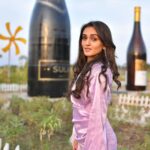 Tanya Sharma Instagram - 1..2..3 Ready 😉 #reels #reelkarofeelkaro #reelsinstagram #explore #trending #tanyasharma #grwm . Location - @sula_vineyards