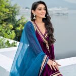 Tanya Sharma Instagram - Aur tum 🤍 . . #weekend #saturdaymood #tanyasharma #fyp #explore #traditionalwear #udaipur #ethnicwear