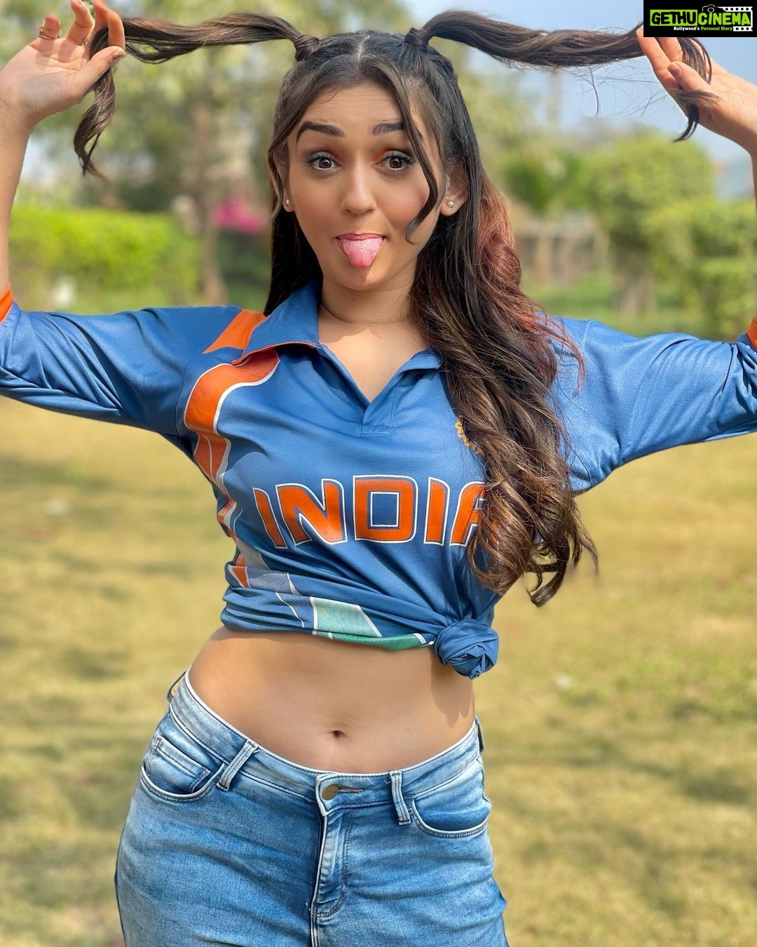 Tanya Sharma Instagram - MADE IN INDIA 🇮🇳 . . #madeinindia #india #proud #instagood #instadaily #cheerleading #matchday Ramdev Studio