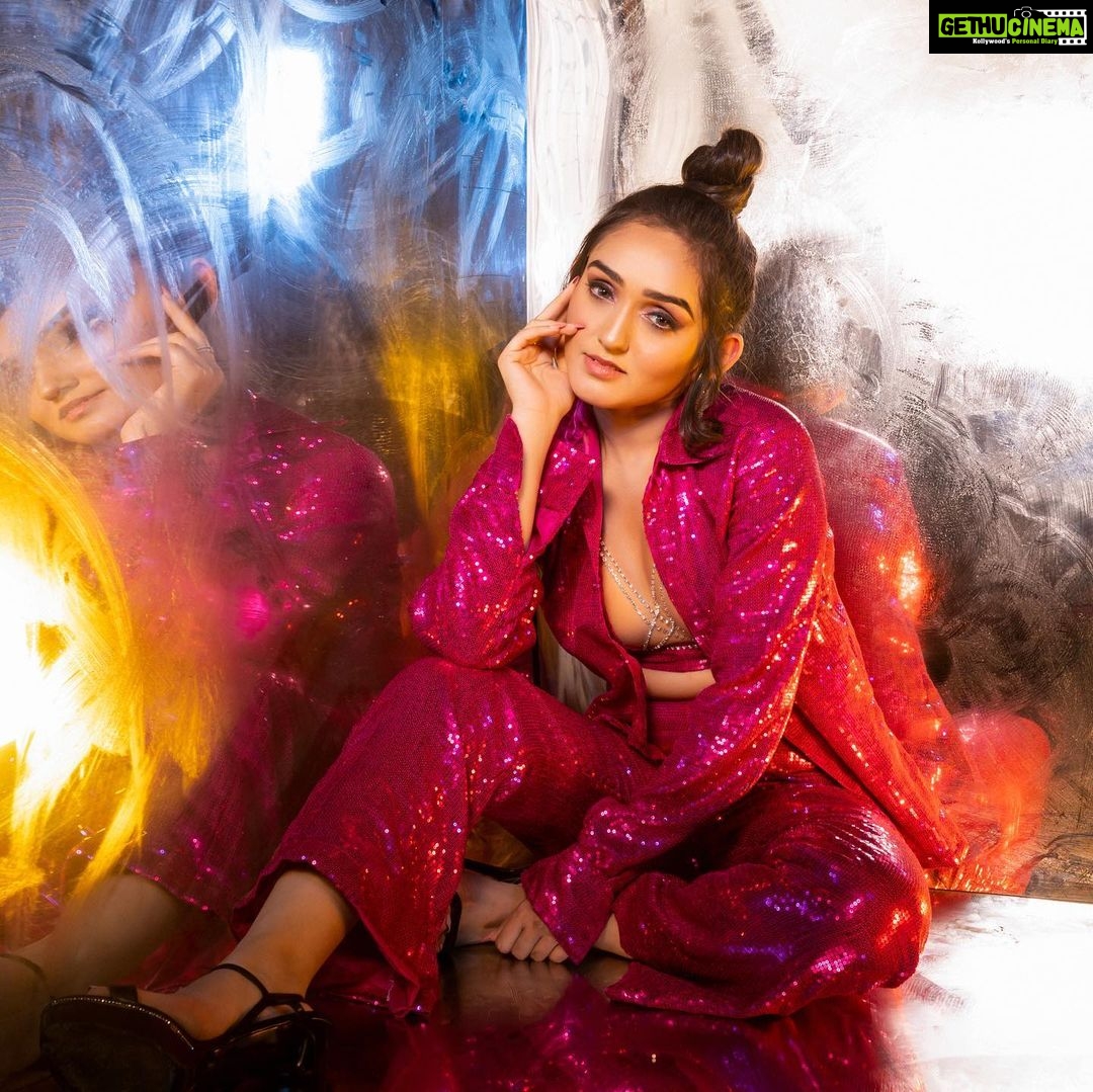 Tanya Sharma Instagram - Sitting pretty ✨ . . Styled by - @rimadidthat Mua - @makeupbygarimajaggi Shot by - @luvisrrani #photoshoot #photooftheday #girlboss #pink #explore #tanyasharma #instafashion #instagood