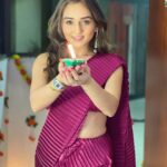Tanya Sharma Instagram - Mandatory diya pictures on #diwali 🪔 . . #diwalioutfit #saree #love #instagood #ethnicwear #traditional #picoftheday #explore #tanyasharma
