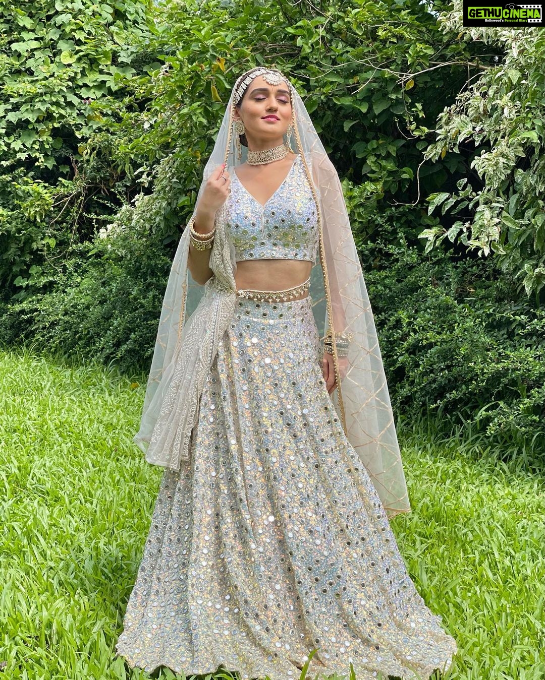 Tanya Sharma Instagram - Banno rani ✨ . . . #thursday #bride #minimal #bridesofindia #tanyasharma #picoftheday #ootd #instagood #instafashion #instadaily