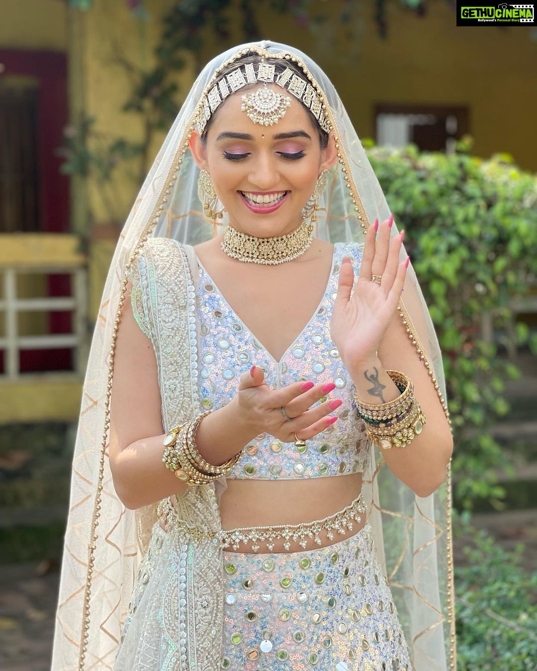 Tanya Sharma Instagram - Banno rani ✨ . . . #thursday #bride #minimal #bridesofindia #tanyasharma #picoftheday #ootd #instagood #instafashion #instadaily