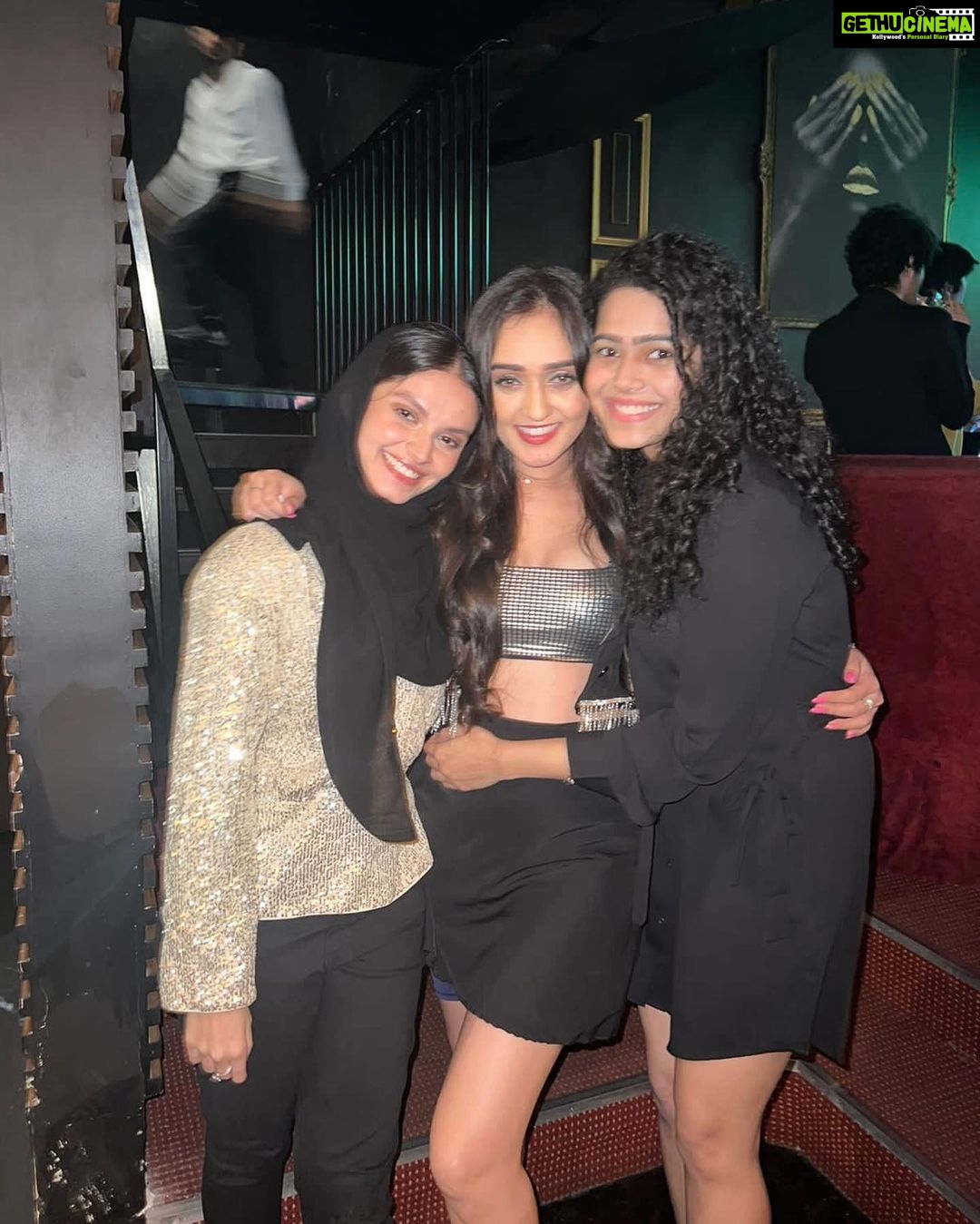 Tanya Sharma Instagram - Birthday dump πΈβπ» with cuties π . Styled by @rimadidthat Outfit @houseofreeofficial @thegamepalacio #friendship #birthdaygirl #party #birthdaygirl The Game Palacio