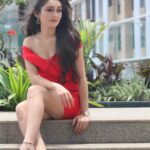 Tanya Sharma Instagram – I look at you 
You look at me 
Aur gayi mushkil 🤦‍♀️🤷🏻‍♀️