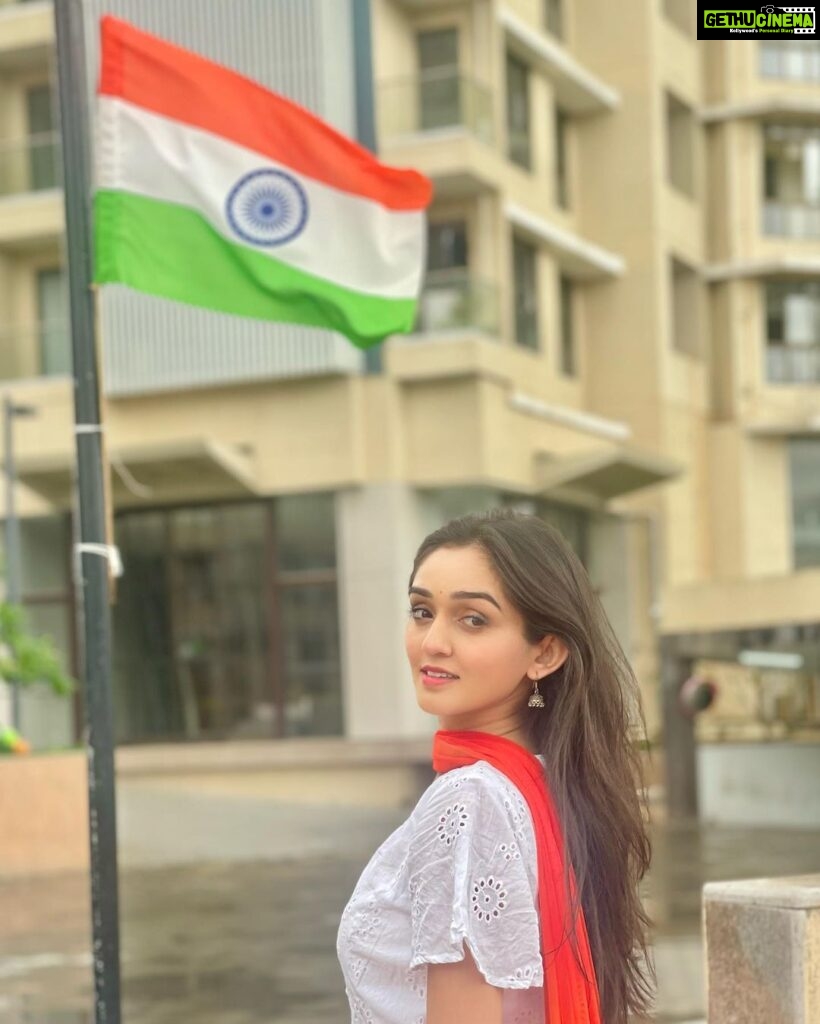 Tanya Sharma Instagram - Happy 75th Independence Day folks 🇮🇳 #harghartiranga #independenceday #india #proudindian #tanyasharma . .Proud to be a part of this beautiful country and grateful to our freedom fighters for the hardship they faced so that we could breathe in this free air JAI HIND 🇮🇳