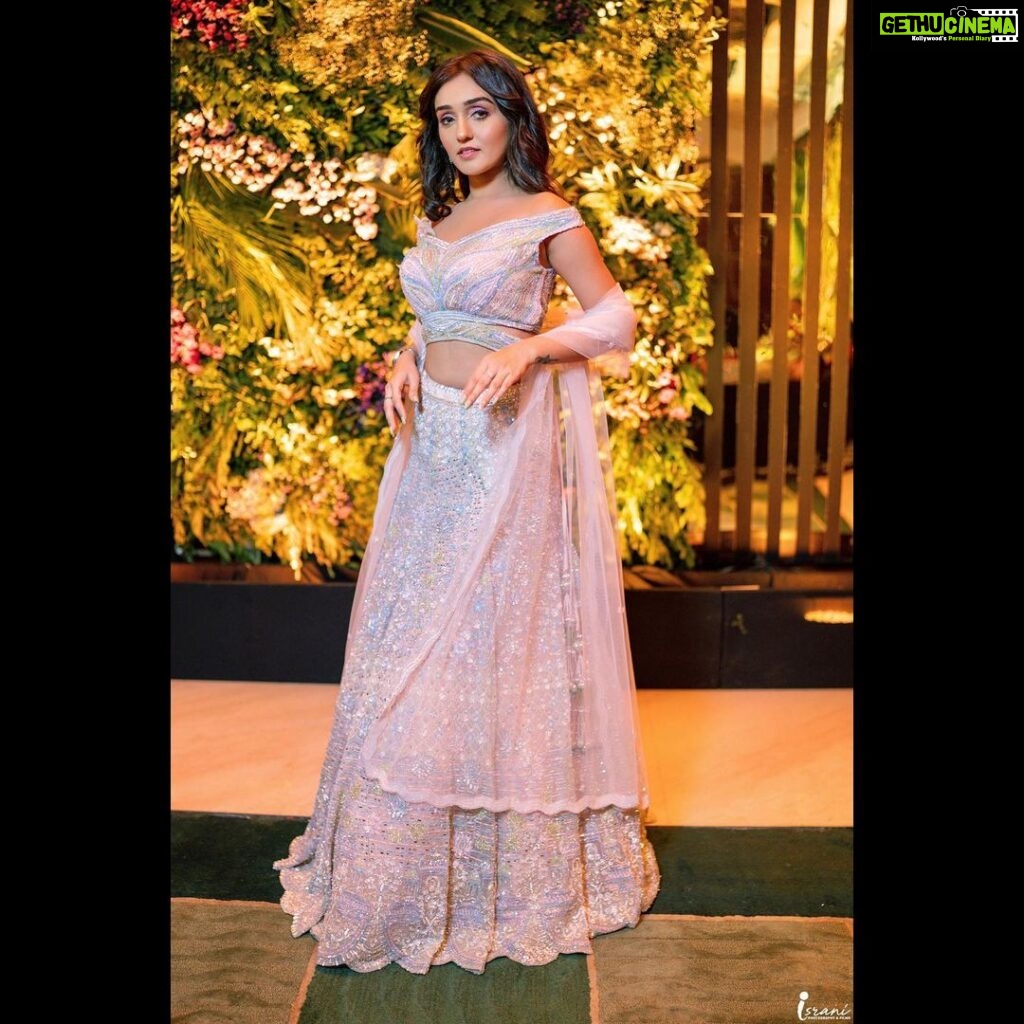 Tanya Sharma Instagram - Look like a butterfly 🦋 Sting like a 🐝 . . Styled by - @rimadidthat Wearing - @kalighataindia Photography - @israniphotography . . #tanyasharma #trending #viral #instagram #love #explorepage #explore #instagood #fashion #lehenga #ethnicwear #weddings #weddingphotography #bridesmaids #india #trend #instadaily #music #style #trendingnow #reels #photooftheday #bhfyp #instagood #ssk2 ITC Royal Bengal
