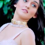 Tanya Sharma Instagram – Kesariya tera ishq hai piya
Rang jaaun jo main hath lagaun 🧡
.
#reels #reelsinstagram #reelsindia #reelitfeelit #kesariya #tanyasharma
Jewellery- @missrinkusaini26
Wearing – @kalighataindia
Shot by – @israniphotography