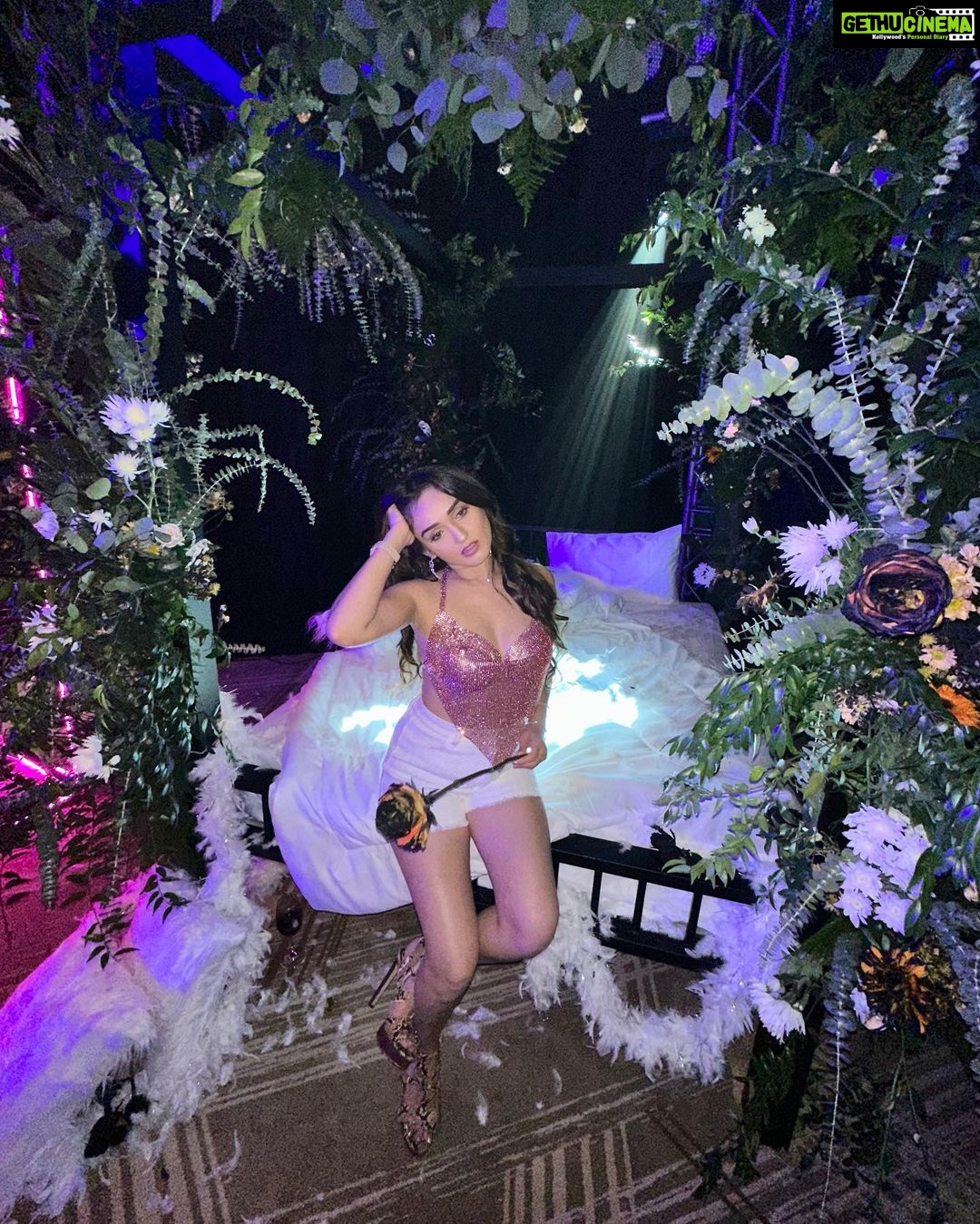Tanya Sharma Instagram - This heart. It was never this brave ✨ . . Top - @srstore09 #phuket #travelgram #event #ootn #girlsnight #roses #picoftheday #tanyasharma Rose Valley