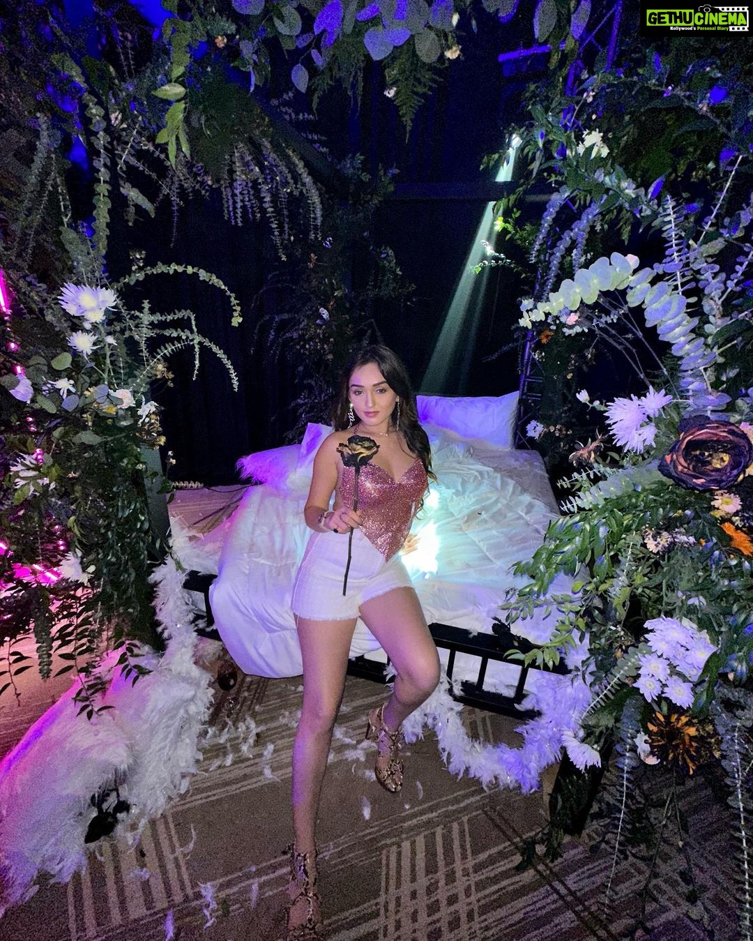 Tanya Sharma Instagram - This heart. It was never this brave ✨ . . Top - @srstore09 #phuket #travelgram #event #ootn #girlsnight #roses #picoftheday #tanyasharma Rose Valley