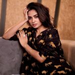 Teju Ashwini Instagram – Outfit @rubyafroz80 
H&M @vishaa_hairandmakeup 
Accessories @thegarnet.in 

Shot by @artz_by_sathish 

#tejuashwini