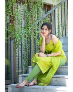 Teju Ashwini Instagram - Pachai niram 🍃 

👗 @ekantastudio 
📸 @sathyaphotography3 

#tejuashwini