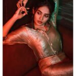 Teju Ashwini Instagram - Gleam on 💫💫💫 Wardrobe & accessories @labelswarupa ♥️ Hair @vishaa_hairandmakeup Shot by @sinty_boy Thanks for helping me virtually @shakthi_pradeep #tejuashwini#lableswarupasathakarni