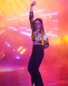 Teju Ashwini Instagram - #patakpatak 💥💥💥

#1minmusic 
@gvprakash @sonymusic_south @manasvinigopal @prashanth_karan @vijayvarman @preksha.chordia @azhar.style @gkb.lyrics @itscsk @instagram 

MUH : @puii_c_ammy 
📸 @the_vier_frames 

#tejuashwini#musicalbum#reelsinstagram
