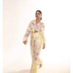 Teju Ashwini Instagram - ⚡️Florissant ⚡️ Shot by @balakumaran.19 Styled by @deekshitanikkam Outfit @maira__vogue Hair @raisedbrowsbybhavani Mua @teamdiamondartistry #tejuashwini