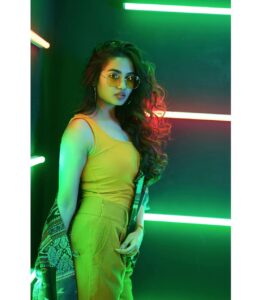 Teju Ashwini Instagram - You live. You learn. You upgrade!! 

📸: @arunprasath_photography 

Mua: @mua_supriya 
Hairstylist: @vishaa_hairandmakeup 

#tejuashwini#arunprasathphotography
