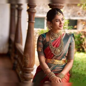 Teju Ashwini Instagram - ❤️

Shot by @bhagathmakka for jayanchandran gold house campaign