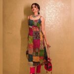 Teju Ashwini Instagram - 🌈 Outfit and bag by @ekantastudio Jewellery @mspinkpantherjewel Shot by @sathyaphotography3 #tejuashwini