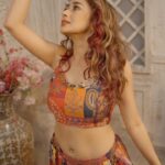 Tina Datta Instagram – Never dull your shine for someone else!! Youβre the star, illuminating yourselfβ¦ π«
.
.
πΈ: @sk_.click
π: @sifarbyneda
π: @mohurbyricha
π§£: @hemlataa9 @stylebyhemlataa
π€: @saloni142_
π: @mehekuuu
π: @balsamumbai
.
.
#EklaChaloRe #WarriorPrincess #TinaKaStyle #fashion #style #lookbook #stylefile #instagood #instadaily #fyp #style #weekend #tinadatta