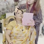 Tina Datta Instagram – Mummy Datta is back on popular demand and she says Made In India is the best, we couldnβt agree!!
.
.
π: @shopdearbed
π§£: @hemlataa9 @stylebyhemlataa
π€: @saloni142_
.
.
#FamilyDatta #FamilySunday #MummyDatta #TinaKiMummy #EklaChaloRe #WarriorPrincess #feelkaroreelkaro #feelitreelit #reels #sunday #sundayvibes #family #familytime #love #goodvibes #explorepage #tinadatta