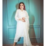 Tina Datta Instagram - Faith is an essential element in the process of achieving. Trust His timing, it’s always perfect!! 😇 . . 📸: @sk_.click 👗: @shopmulmul . . #EklaChaloRe #WarriorPrincess #TinaKaStyle #fashion #festivefashion #festivewear #festivemood #festivevibes #lookbook #stylefile #tinadatta