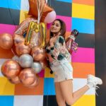 Tina Datta Instagram - Gratitude 😇 And Love to all!! ❤️ You all are the actual feathers on my cap. 4 Millions family and growing… Thank you to each one of you!! Celebration toh banta hai, keep watching this space, something exciting coming up soon!! 😋 . . 🎈: @cottoncandyeventz 📍: @o3studioz . . #EklaChaloRe #WarriorPrincess #feelkaroreelkaro #feelitreelit #reels #reelsinstagram #4million #celebration #gratitude #fanlove #million #fyp #trending #reelsviral #tinadatta