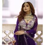 Tina Datta Instagram - In the fairy land, dressed like a Queen, ruling all over!! She’s who you’d never wanna mess with… . . . #EklaChaloRe #WarriorPrincess #TinaKaStyle #fashion #style #fashionshow #stylish #lookbook #ramp #tinadatta The Great Pink City - Jaipur