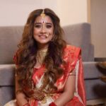 Tina Datta Instagram - Festive season with lots of fun and entertainment!! Here we bring you a quick Bengali Rapid Fire where Tinzi is sharing her Favouritess… Bhaalo laagchi? . . 👗: @the_clothing_rack_ 🧣: @nidhikurda 💎: @houseoftuhina 💄: @dishisanghvii . . #TinaKaStyle #TeamTina #TribeTina #TinaInBB #TinaDatta #biggboss #biggboss16 #bb #bb16 #salmankhan #fashion #style #diwali #festivefashion #festivevibe #happydiwali #bengali @voot @vootselect @colorstv @endemolshineind