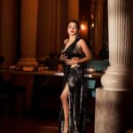 Tina Datta Instagram - Light up the room with your charm!! That’s when you’re winning hearts. 🥰 . . 📸: @amitkhannaphotography 🥻: @labeld 💎: @diora.india 🧣 @natashaabothra 🤝 @mausmi_mitra_ @dhwaniivithalani_22 💄: @makeupbynayan 📍: @westinmumbaipowai . . #EklaChaloRe #WarriorPrincess #TinaKaStyle #stylish #sareelove #desigirl #lookbook #stylefile #fashion #fashionista #style #instagood #instadaily #fyp #tinadatta